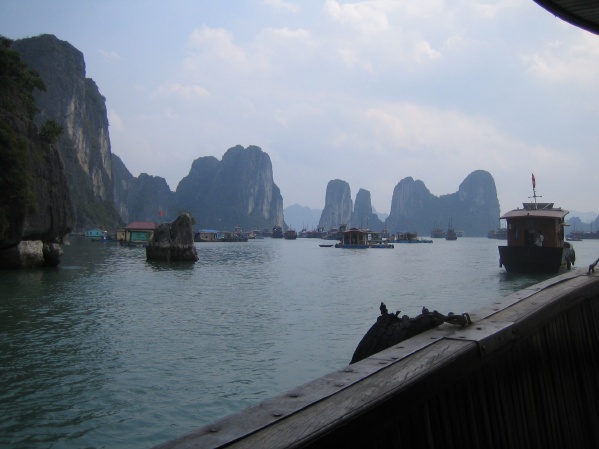 Halong Bay Vietnam - Boat Cruise